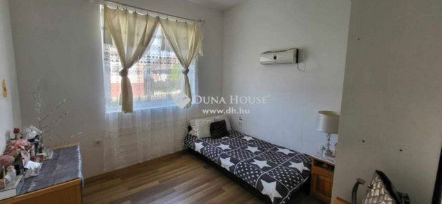 Eladó családi ház, Jászfényszarun 50 M Ft, 5 szobás