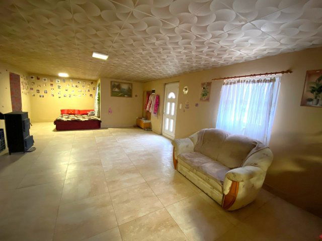 Eladó családi ház, Kiskunhalason 18.8 M Ft, 2 szobás