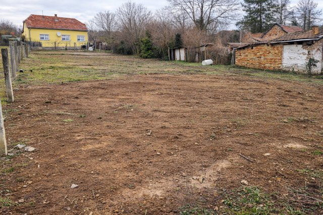 Eladó telek, Pécsett 9.8 M Ft / költözzbe.hu