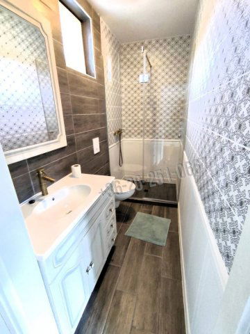 Kiadó családi ház, albérlet, Majson 160 E Ft / hó, 2 szobás