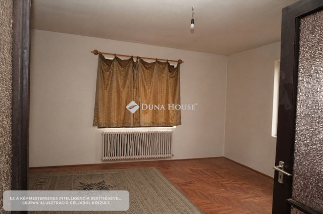 Eladó családi ház, Csongrádon 23.5 M Ft, 3 szobás