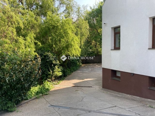 Eladó családi ház, Budapesten, II. kerületben 210 M Ft, 3 szobás