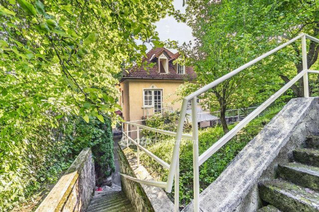 Eladó családi ház, Miskolcon 99.9 M Ft, 8 szobás