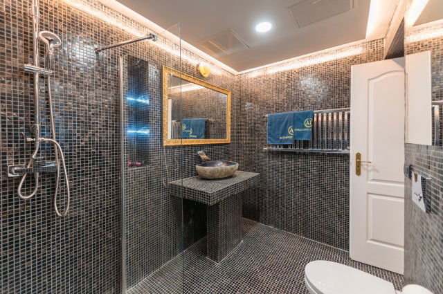 Eladó téglalakás, Budapesten, V. kerületben, Nádor utcában