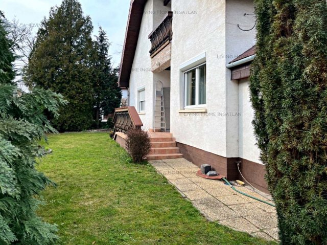 Eladó családi ház, Budakalászon 179 M Ft, 7 szobás