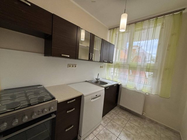 Kiadó téglalakás, albérlet, Békéscsabán 175 E Ft / hó