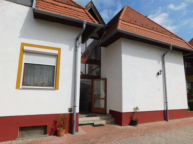 Eladó nyaraló, Balatongyörökön, Mogyorós utcában 51.9 M Ft