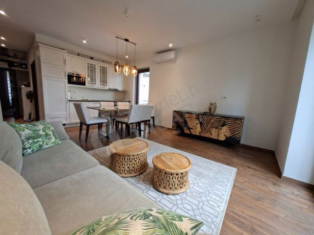 Kiadó téglalakás, albérlet, III. kerületben, Laborc utcában