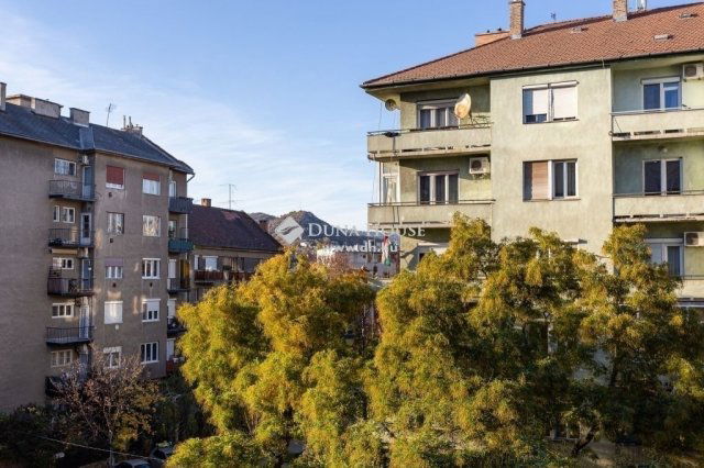 Eladó téglalakás, Budapesten, XI. kerületben 54.9 M Ft, 1 szobás