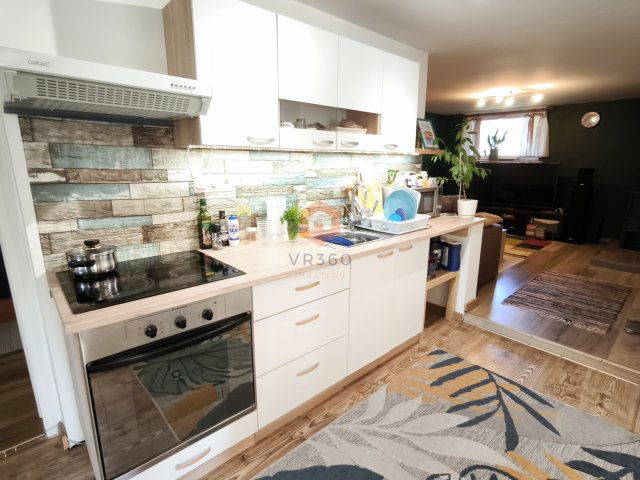 Eladó családi ház, Pécsett 49 M Ft, 2+1 szobás