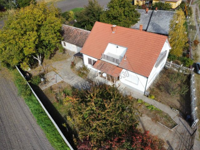 Eladó családi ház, Átányon, Alkotmány utcában 22.9 M Ft