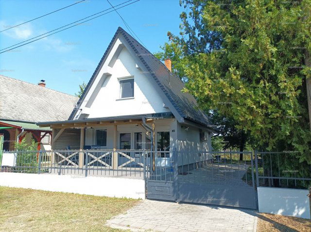 Eladó nyaraló, Tiszakécskén, Gerle utcában 52.9 M Ft