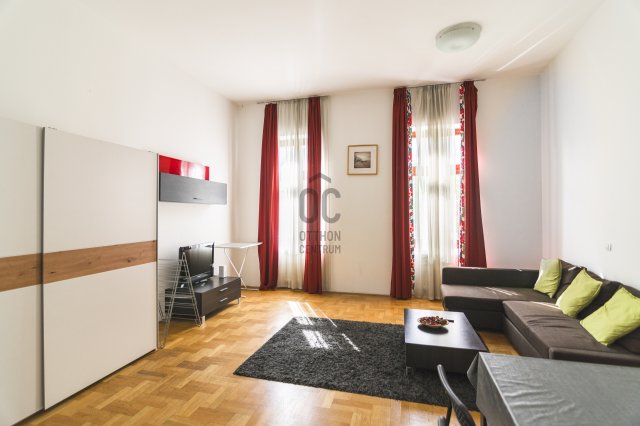 Eladó téglalakás, Budapesten, VII. kerületben, Király utcában