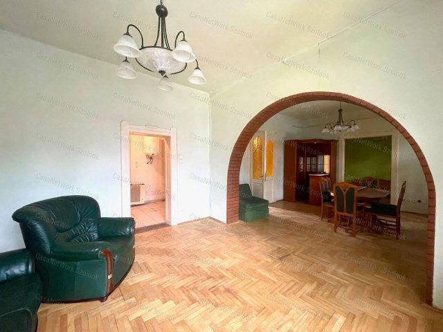 Eladó családi ház, Szolnokon 45 M Ft, 3 szobás