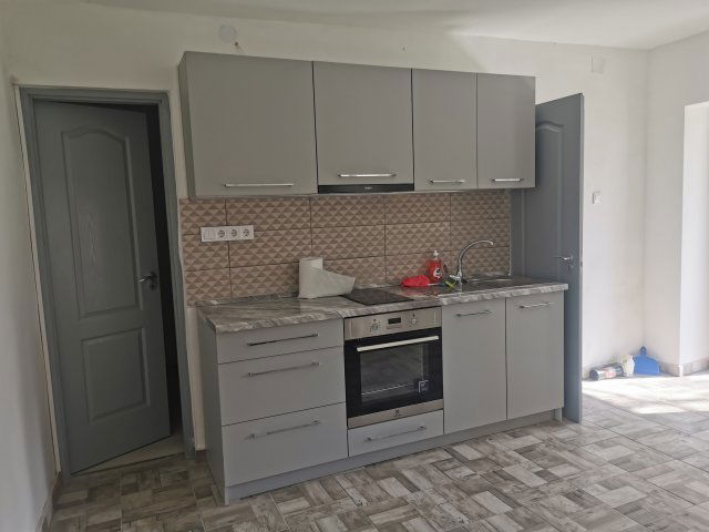 Eladó családi ház, Majosházán 95 M Ft, 3 szobás