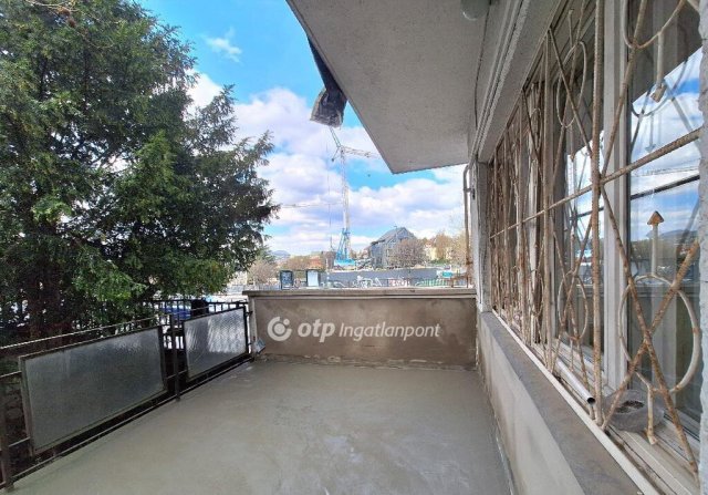 Eladó téglalakás, Budapesten, I. kerületben 110 M Ft, 2+1 szobás