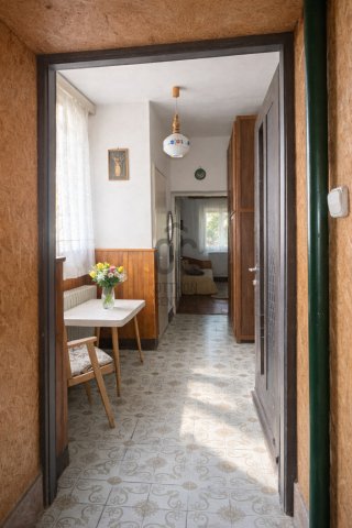 Eladó családi ház, Komáromban 44.9 M Ft, 4 szobás