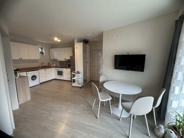 Eladó téglalakás, Siófokon 65 M Ft, 2 szobás