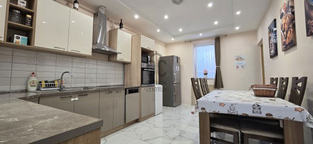 Eladó téglalakás, Pakson 61.9 M Ft, 2 szobás