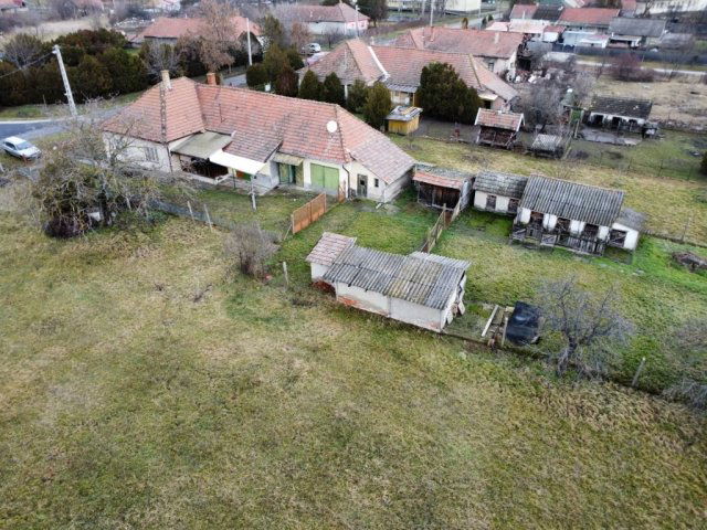 Eladó családi ház, Nagyúton 14.9 M Ft, 4 szobás