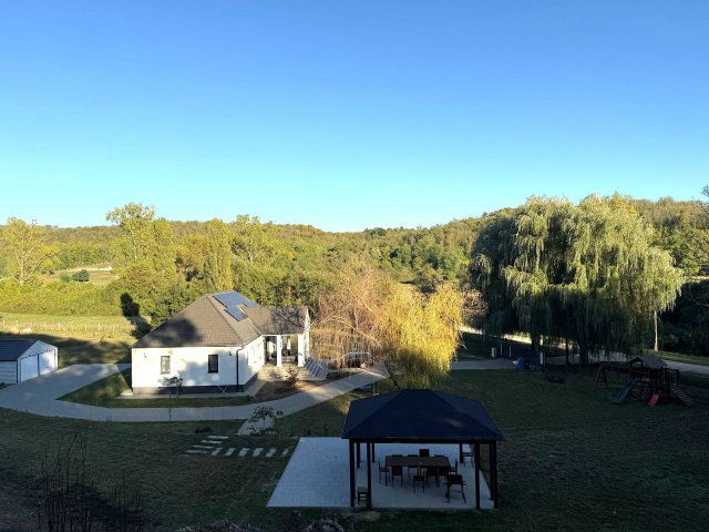 Eladó családi ház, Szellőn 125 M Ft, 4 szobás