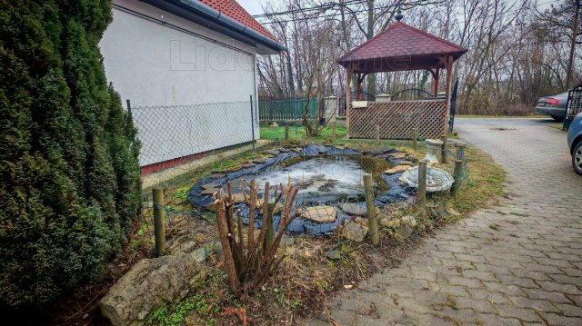 Eladó családi ház, Zalacsányon 84.999 M Ft, 6 szobás