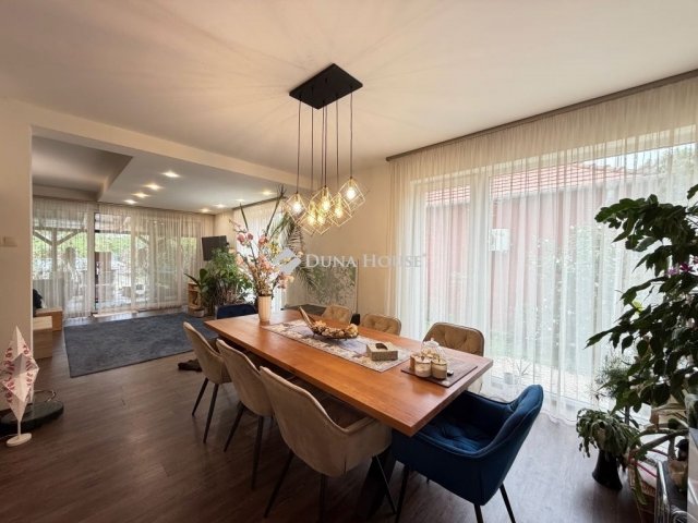 Eladó családi ház, Budapesten, XXII. kerületben 239.9 M Ft