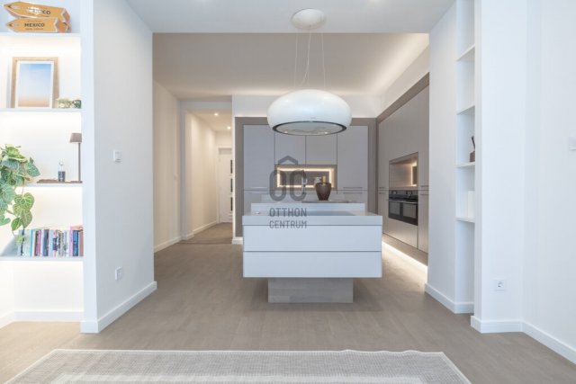 Eladó téglalakás, Budapesten, XII. kerületben 219.9 M Ft