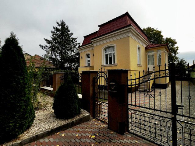 Eladó családi ház, Jászberényben 84.5 M Ft