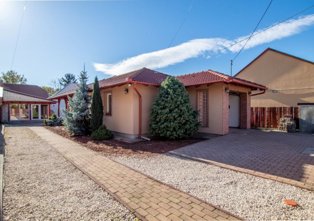 Kiadó családi ház, albérlet, Budapesten, XVIII. kerületben