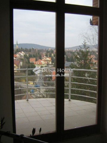 Eladó családi ház, Budapesten, II. kerületben 248.32 M Ft