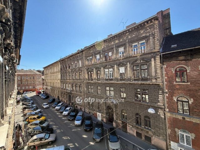 Eladó téglalakás, Budapesten, VII. kerületben 74.9 M Ft