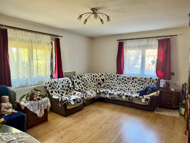 Eladó családi ház, Szabadbattyánban 70 M Ft, 3 szobás