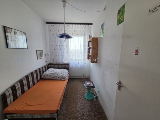 Eladó panellakás, Budapesten, XXI. kerületben 62 M Ft, 2+1 szobás