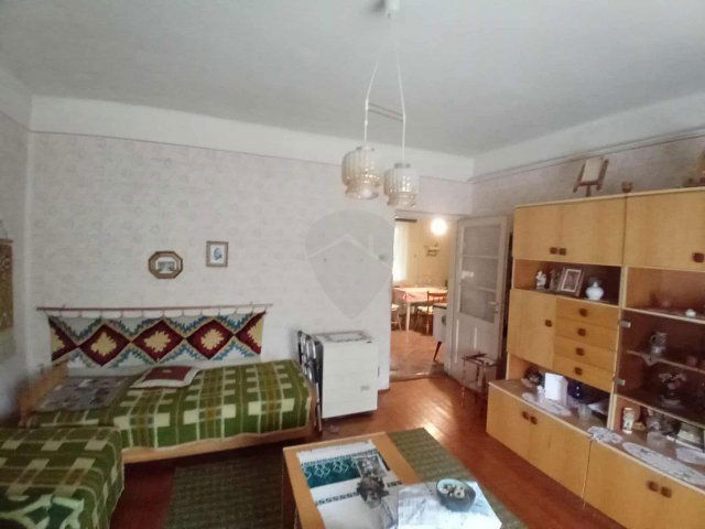 Eladó családi ház, Kerecsenden 16.9 M Ft, 2 szobás