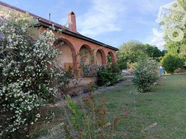 Eladó családi ház, Tiszaalpáron 29.5 M Ft, 3 szobás