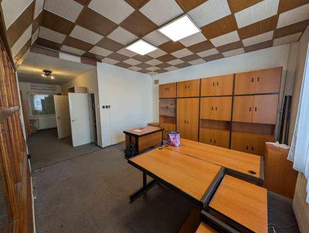 Eladó üzlethelyiség, Dorogon 56.5 M Ft, 1+1 szobás