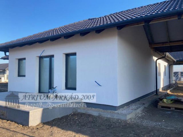 Eladó családi ház, Tárnokon 94.9 M Ft, 4 szobás