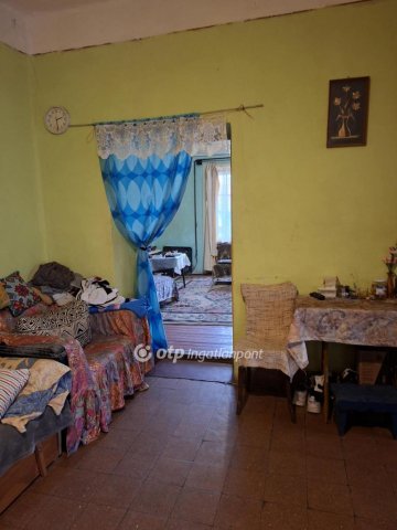 Eladó családi ház, Pocsajon 8.5 M Ft, 2 szobás