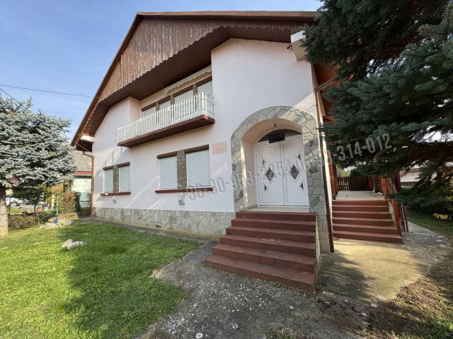 Eladó családi ház, Zalakaroson 69 M Ft, 9 szobás