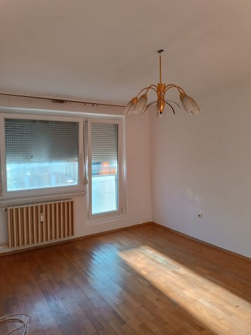 Eladó panellakás, Gyulán 25.9 M Ft, 2 szobás