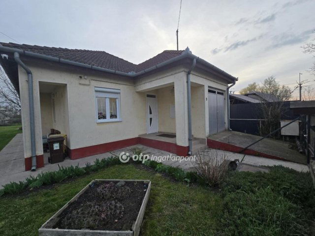 Eladó családi ház, Kabán 49.5 M Ft, 3 szobás