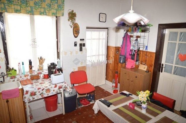 Eladó családi ház, Tápióbicskén 37.5 M Ft, 2 szobás