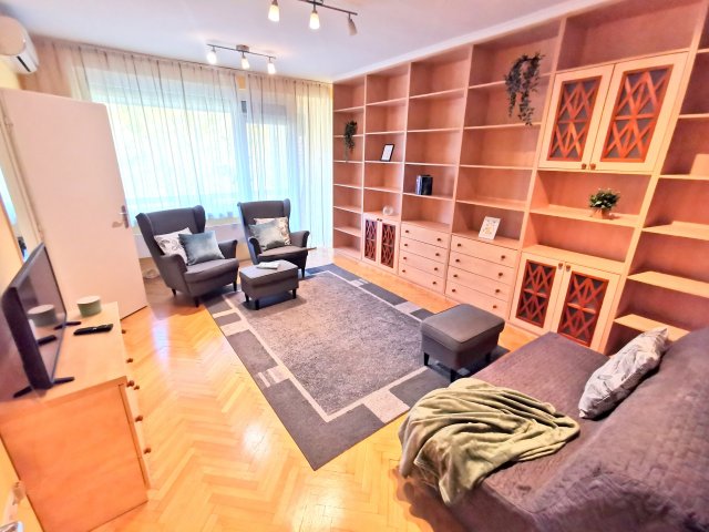 Kiadó téglalakás, albérlet, XII. kerületben, Városmajor utcában