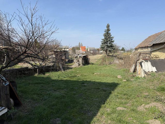 Eladó családi ház, Kocson 13.5 M Ft, 2 szobás