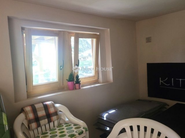 Eladó nyaraló, Pilisszántón 64.5 M Ft, 2 szobás