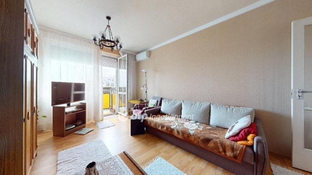 Eladó panellakás, Nyíregyházán 37.9 M Ft, 2 szobás