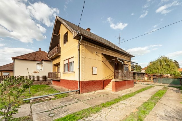 Eladó családi ház, Kecskeméten 79.9 M Ft, 4 szobás