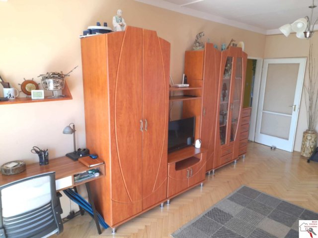 Eladó panellakás, Pécsett 45.9 M Ft, 2 szobás