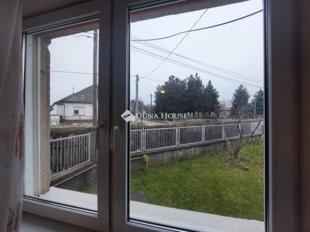 Eladó családi ház, Rádon 82 M Ft, 3 szobás
